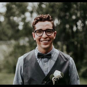 Meet your Posher, Zach